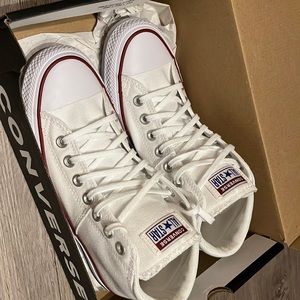Women’s converse